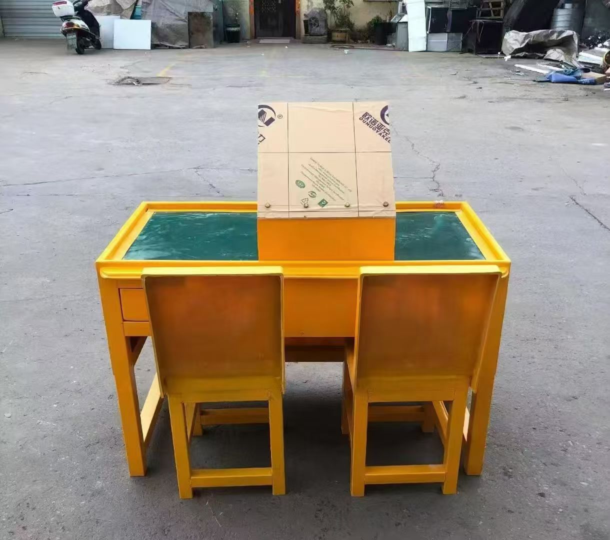 海州防静电导通桌井下煤矿火工品发放桌：危险品流转的安全守护者